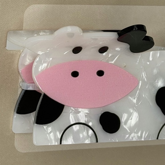 Piper K Cow Hair Claw Clip White Black Pink - Picture 2 of 8